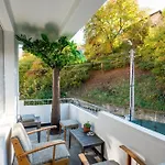 Coworking & Coliving *