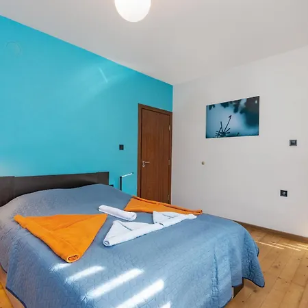 Coworking & Coliving * Ντέβιν